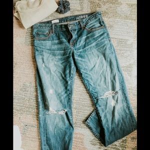 Gap distressed sexy boyfriend jeans size 4